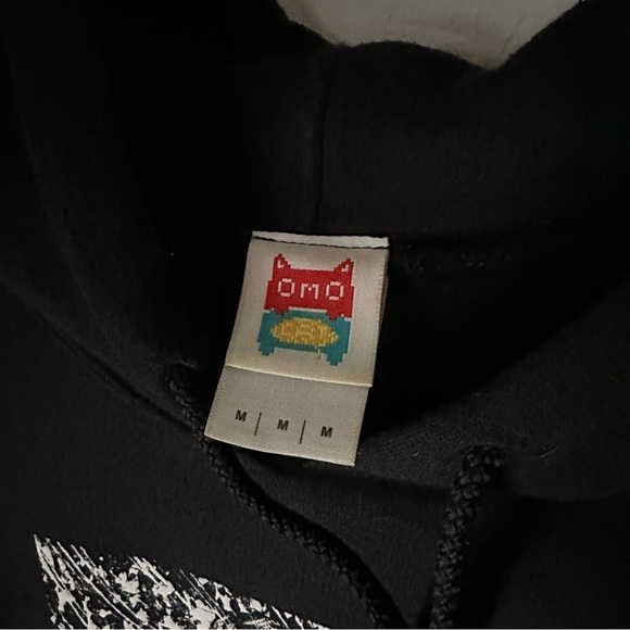 OMOCAT Sudden Rain anime girl pullover hoodie - Picture 5 of 7